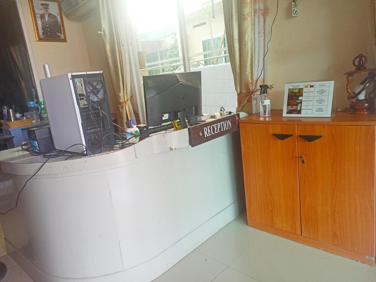 Nu Phuket Airport Resident 1 Bed & Breakfast Nai Yang Exterior photo