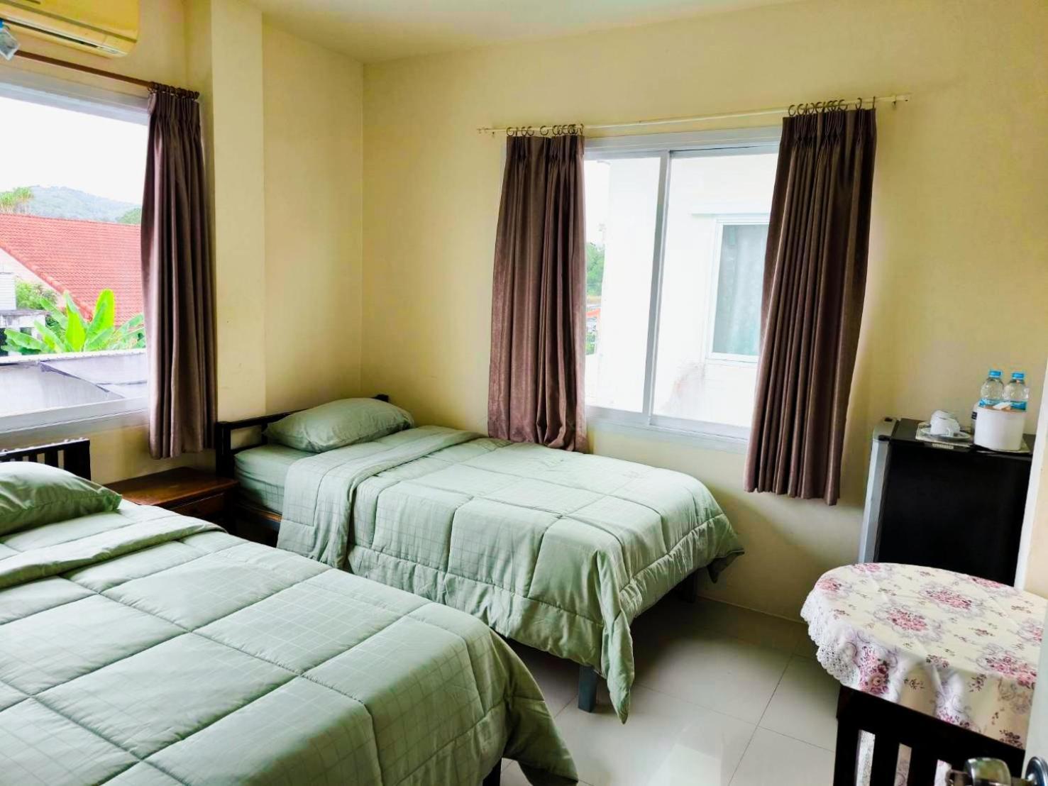 Nu Phuket Airport Resident 1 Bed & Breakfast Nai Yang Exterior photo
